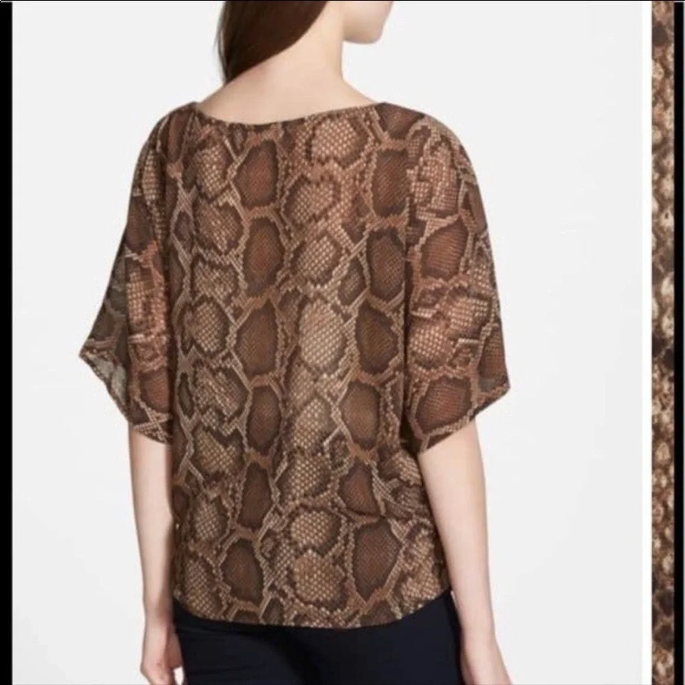 NWT ~ MICHAEL KORS OVERSIZED SNAKE PRINT TOP sz S